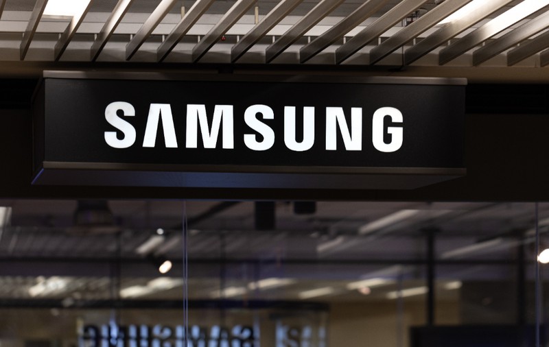 70.000 de angajați Samsung votează dacă doar unii dintre ei vor primi bonusuri de 300.000 de euro, după ce au amenințat cu intrarea în grevă