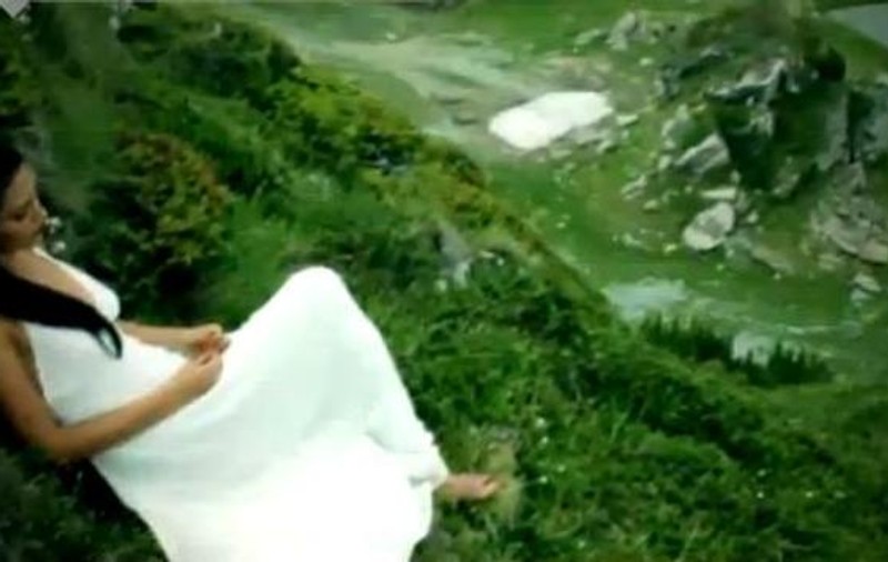 Premieră libertatea.ro | Bladi & Dr Mako - Fly around me | VIDEO