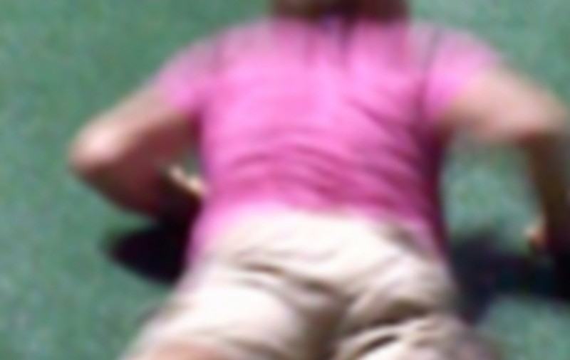 A căzut într-o "PĂSĂRICĂ" IMENSĂ? Măreşte imaginea şi spune ce crezi! FOTO