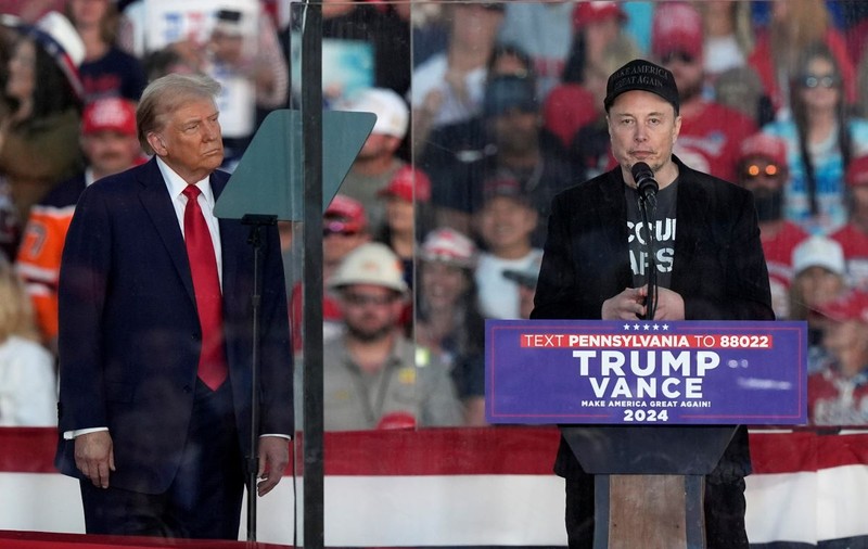 Campania lui Trump a lucrat cu X-ul lui Musk pentru a păstra în afara platformei fișierul despre JD Vance