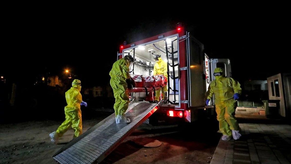 VIDEO Cele 4 scenarii de luptă împotriva COVID-19. România e în scenariul 2 şi se îndreaptă spre 3