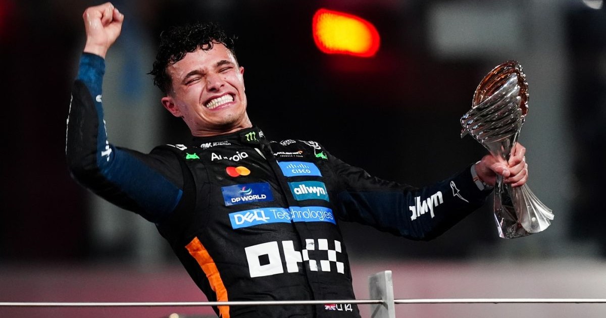 Lando Norris sărbătorește câștigarea campionatului mondial de Formula 1., 7 decembrie 2025