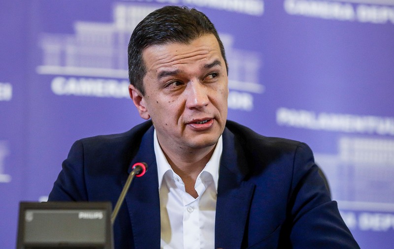 Sorin Grindeanu s-a întors din SUA, când era ministru, cu o factură de roaming de aproape 3.000 de euro. Cum a fost constrâns să o achite
