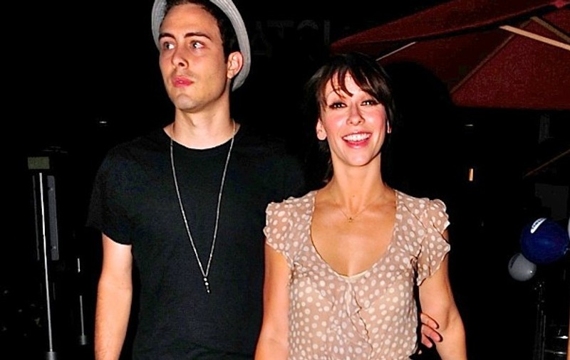 Câtă umilinţă! Jennifer Love Hewitt, părăsită printr-un mesaj