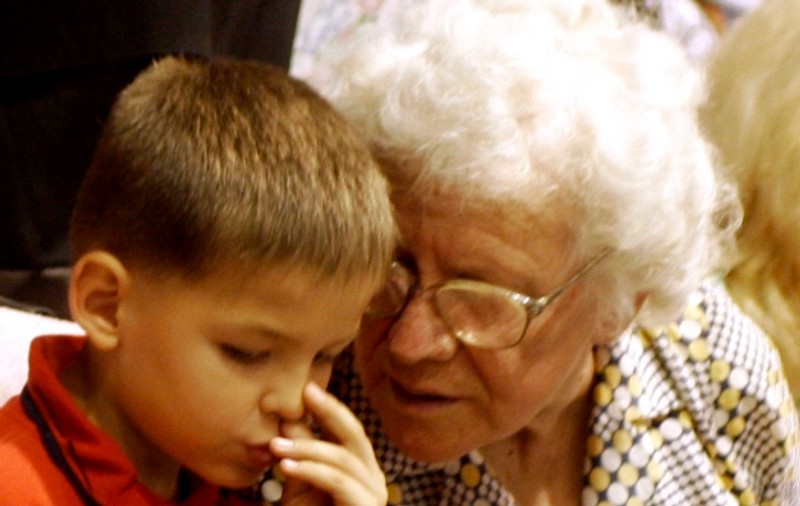 Micuţii care consumă multe dulciuri sunt depresivi