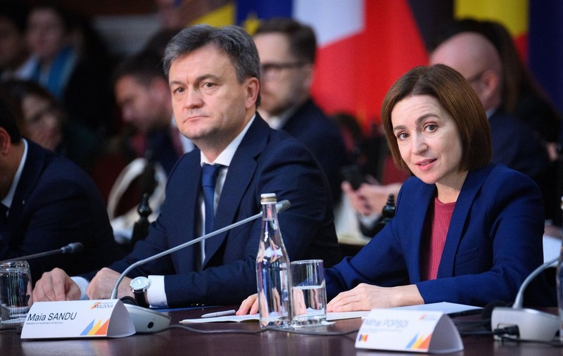 Constituția Republicii Moldova, modificată: aderarea la UE a devenit obiectiv strategic. Premierul Dorin Recean denunță o nouă formă de război hibrid