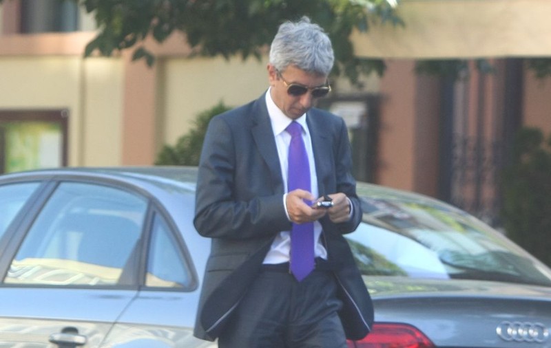 Dan Diaconescu revine pe STICLĂ şi va emite dintr-o BISERICĂ de la VATICAN