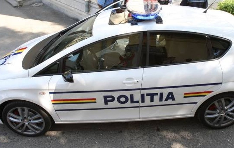 Poliţiştii au întrerupt un botez la care participau zeci de persoane, în Ialomița. Amenzi de peste 27.000 de lei
