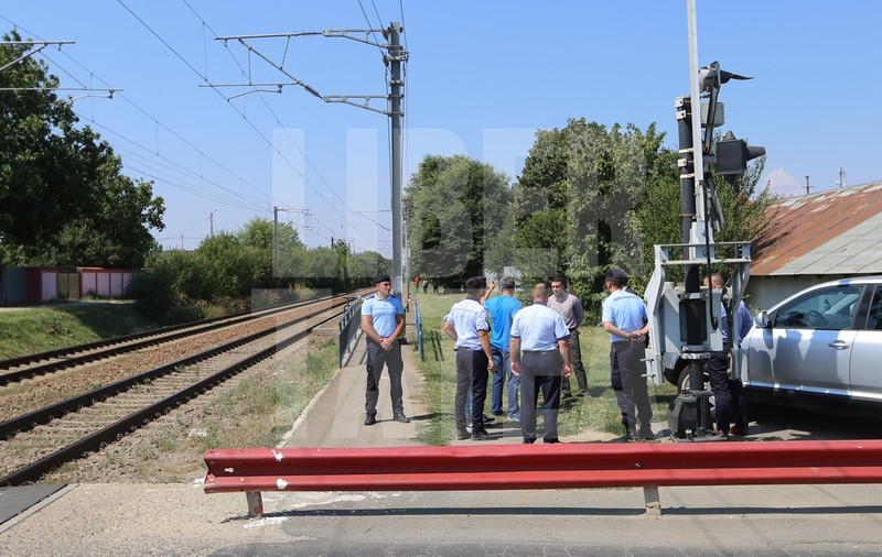 EXCLUSIV / Duse înfometate spre moarte. Cele trei fetițe ale mamei sinucigașe de la Brănești nu mâncaseră de aproape 20 de ore