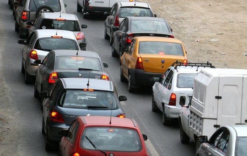 Trafic de coșmar în zona stațiunilor din Valea Prahovei