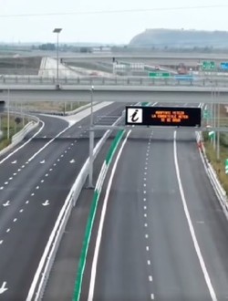 Circulația pe încă 47 de kilometri din Autostrada Moldovei A7, între Adjud și Bacău Sud, se deschide oficial luni, 31 august.