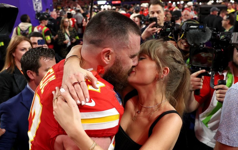 Taylor Swift și Travis Kelce, nuntă secretă cu peste 1.000 de invitați. Indiciul care a declanșat un val uriaș de speculații