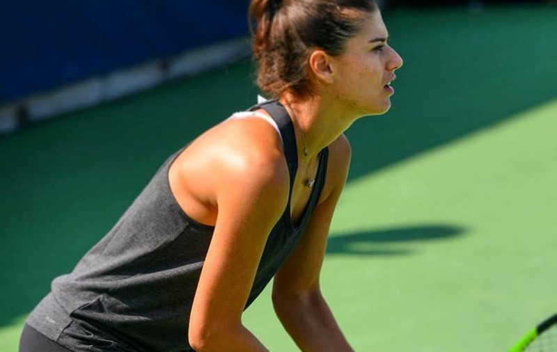Sorana Cîrstea s-a antrenat la Dubai cu Kristina Mladenovic. S-a intersectat și cu Roger Federer
