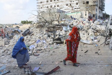 Mogadishu, capitala Somaliei, este deseori ținta atacurilor grupării al-Shabab, care luptă împotriva guvernului central, susținut de Occident FOTO: EPA
