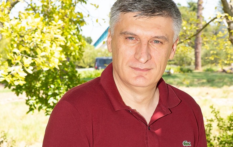 Mii de studenți, păstrați artificial în evidențele facultăților. Cătălin Avramescu, fost ambasador al României în Finlanda, arată cum funcționează această fraudă națională și ce interese ascunde: „Inclusiv statul român profită” 