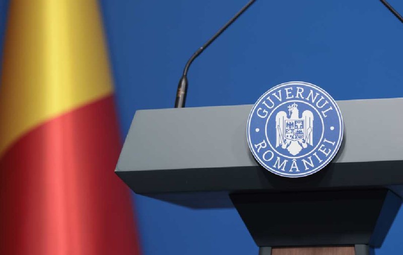 Guvernul Bolojan a publicat proiectul de lege care va limita cumulul pensiei cu salariul. Pentru cine se aplică