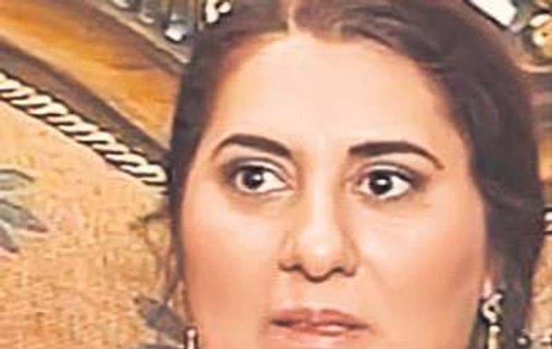 Una dintre vrăjitoarele dispărute, Melissa, a fost găsită de poliţişti şi dusă în arest. Vânătoarea continuă!