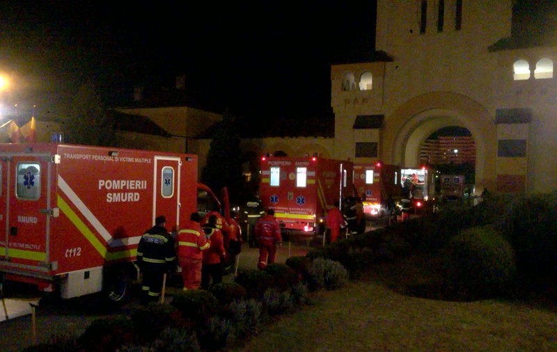 VIDEO&FOTO/ 22 de elevi, din Olt, găsiți dormind în Catedrala Încoronării din Alba Iulia, din lipsa cazării. UPDATE: Inspectoratul s-a autosesizat