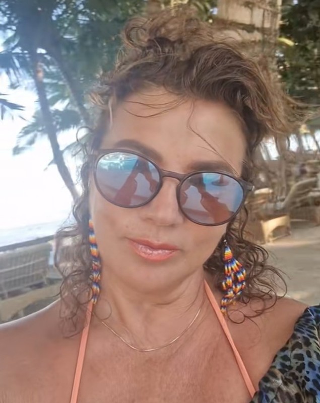 Imagini din vacanța Mihaelei Borcea în Kenya. A apărut în costum de baie, la plajă, alături de Sorin Rap