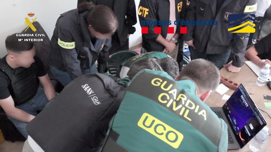 Actiune Guardia Civil Spania - adolescent roman arestat în Alicante