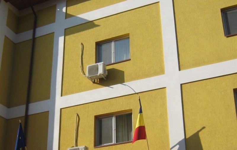 S-a deschis cel mai modern centru pentru bătrâni din Bucureşti. Vezi cum arată!
