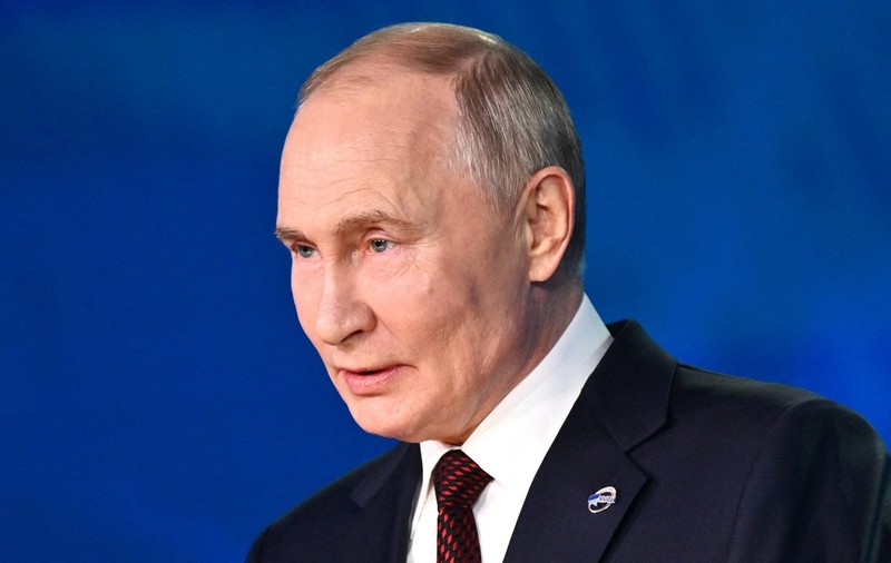 Vladimir Putin l-a felicitat într-un final pe Donald Trump: „Sunt pregătit să reiau contactul”
