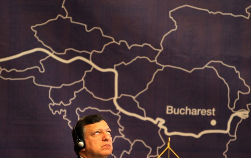 Răspunsurile lui Ponta la cele 11 cerinţe pentru România au ajuns la Comisia Europeană. Mâine, la ora 14.00, vom afla concluziile raportului