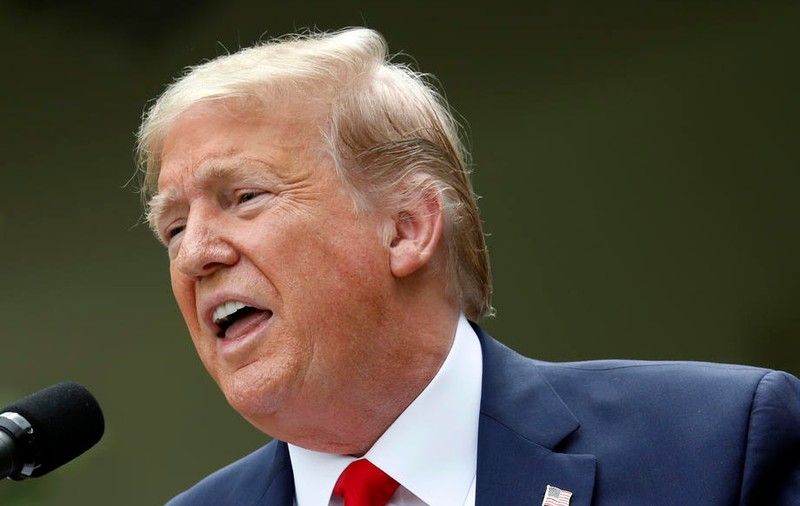 Donald Trump a lăudat cercetătorii americani și a vorbit despre un vaccin inexistent pentru SIDA. Ce a vrut să transmită președintele SUA