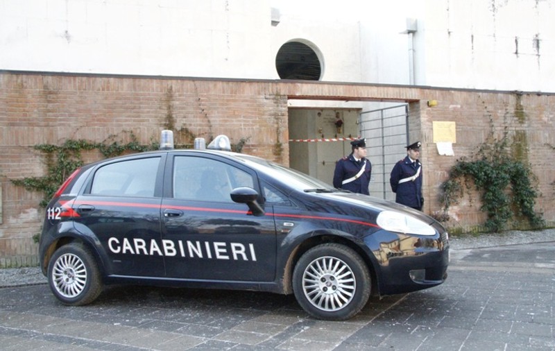 Italia îngrozită din nou de români! 4 conaţionali au jefuit şi au bătut pe fondatorul unei academii de artă!