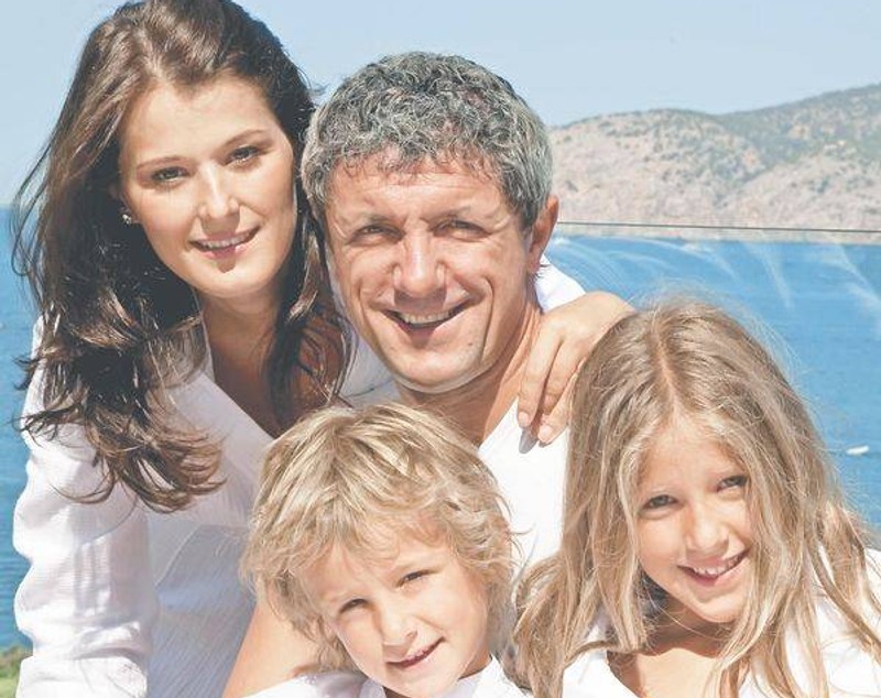 Gică Hagi și-a adus nepotul la Academie! ^Nicolas, băiatul lui Gică Popescu, a dat primele goluri pentru generația 2003 a Viitorului. Am aflat când va fi eliberat ”Baciul” / GALERIE FOTO