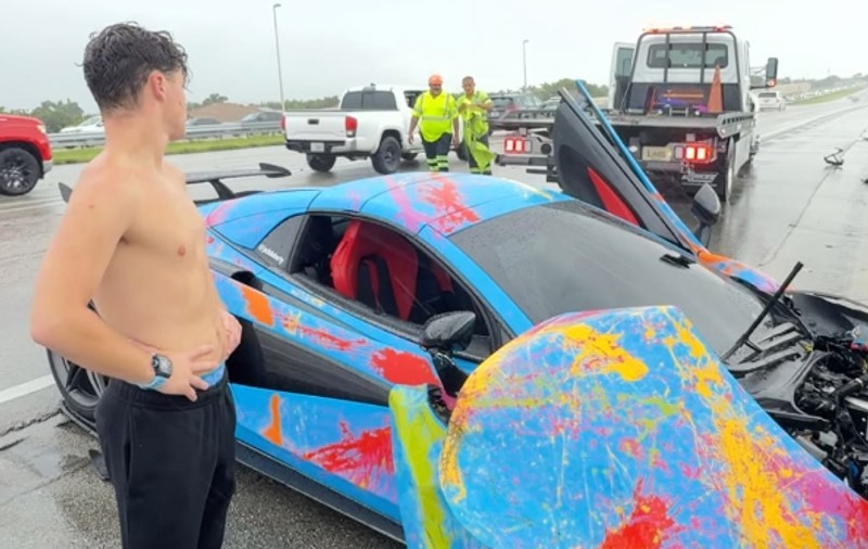 Un influencer american și-a făcut praf, în direct, bolidul McLaren de 200.000 de dolari: „Banii mei au dispărut!” | VIDEO