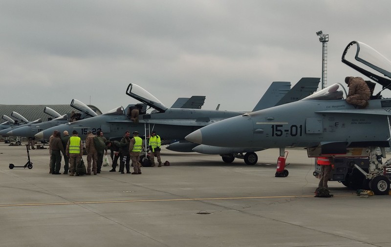 Piloți NATO din Italia și din Spania vor executa misiuni de securitate în spațiul aerian al României