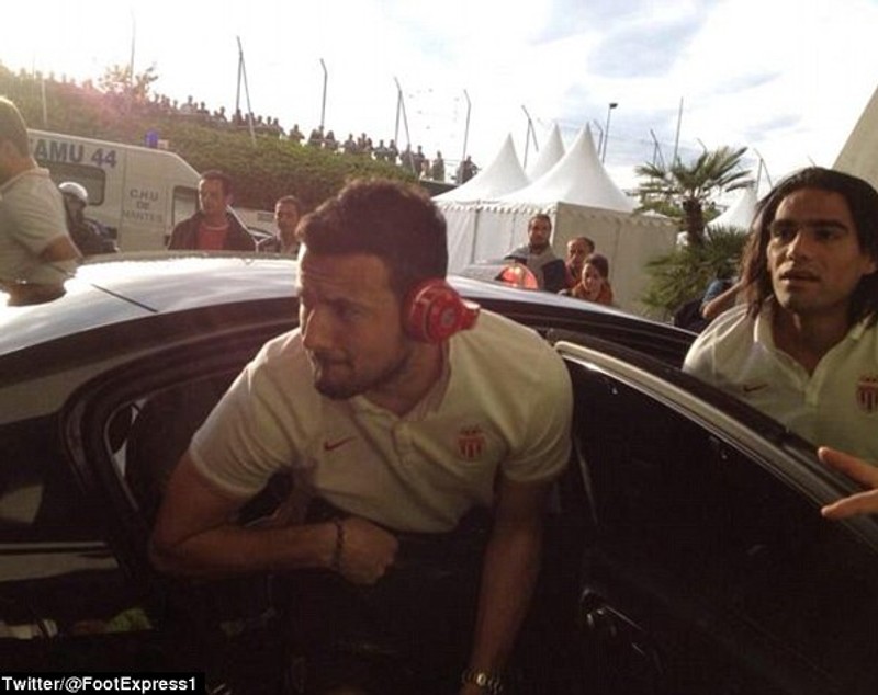GALERIE FOTO / Radamel Falcao, starul de la AS Monaco, a sărbătorit prima victorie din campionat cu o plimbare cu taxiul