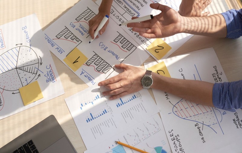 De ce brandul tău nu mai rezonează cu publicul țintă: Rolul vital al evaluării strategice - auditul de brand
