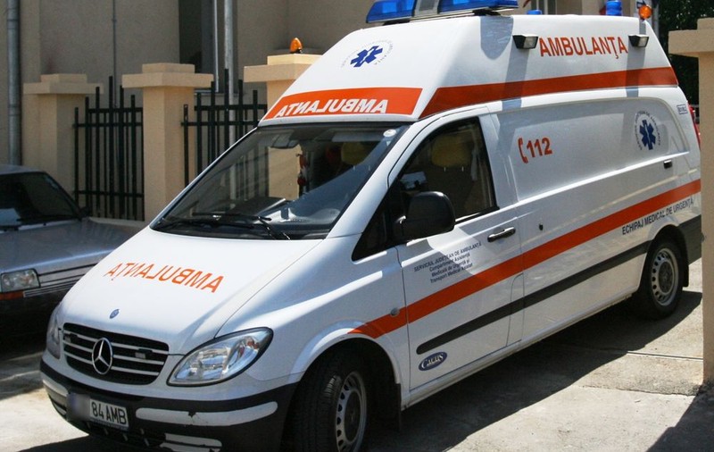 Doi morţi şi un rănit într-un accident pe DN 7