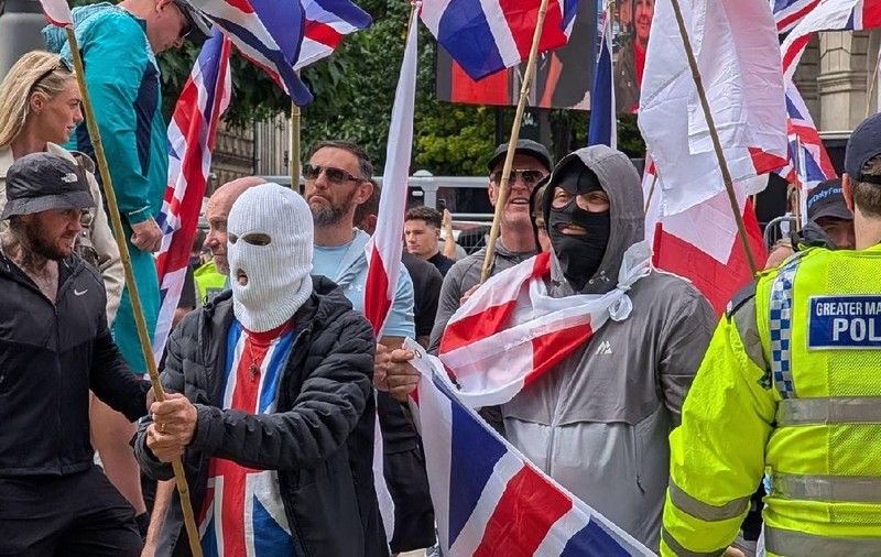 Vigilenții antimigrație din Europa alimentează temerile sociale și extrema dreaptă. România se face că nu-i vede