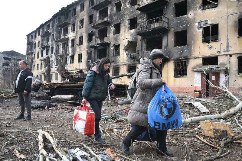 Civili în Mariupol. | Foto: Profimedia