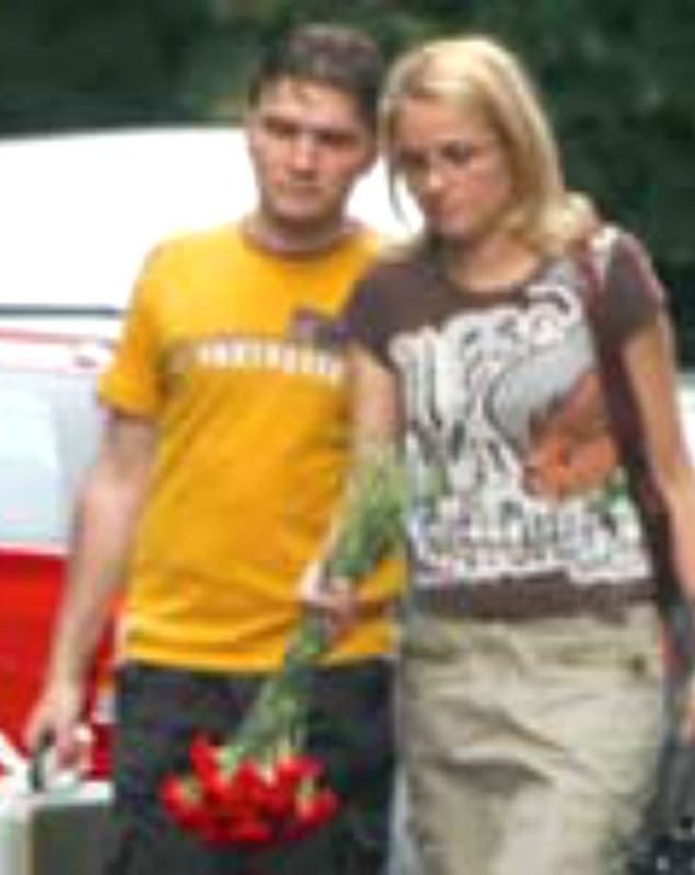 Profesoara Corina Vasile, pentru care s-a sinucis elevul care îi era iubit, a uitat de România! Duce o viaţă lipsită de griji, în Anglia