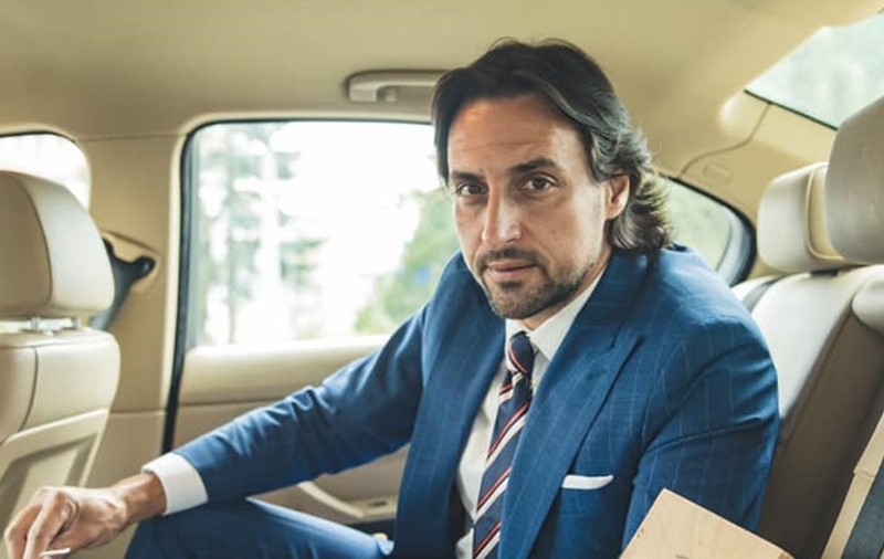 Cu se ocupă acum Denis Ștefan, actorul care l-a interpretat pe Medalion, în „Inimă de țigan”