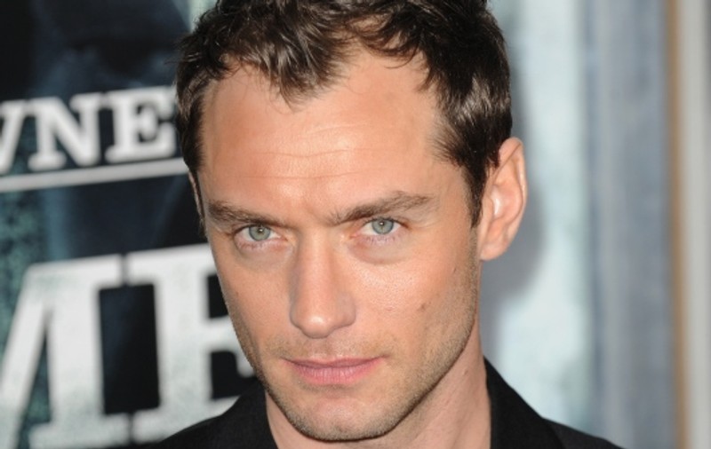 Jude Law e stresat de ce ar putea scrie fosta soţie în autobiografia sa