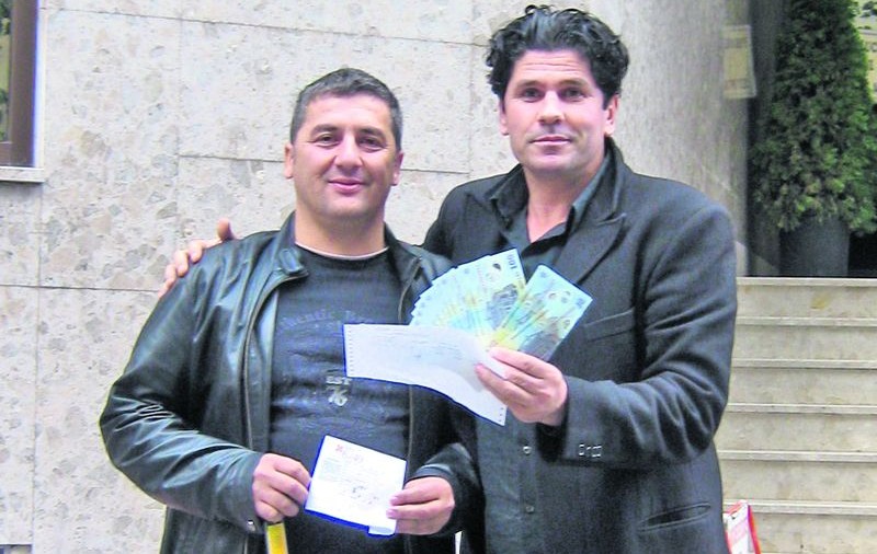 Ogică şi Dorel au câştigat din nou la Loto!