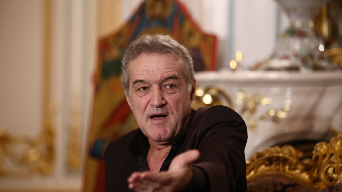 Gigi Becali se calugărește