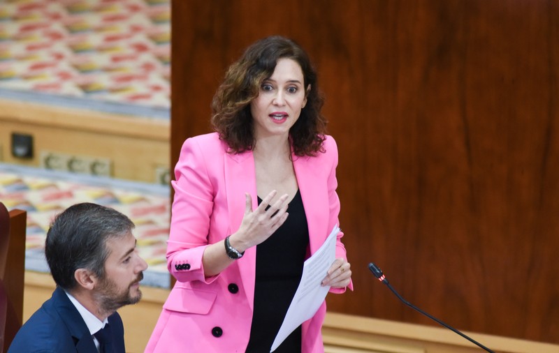 Premierul spaniol Pedro Sanchez, insultat de șefa regiunii Madrid, în timpul unei dezbateri în Parlament. VIDEO