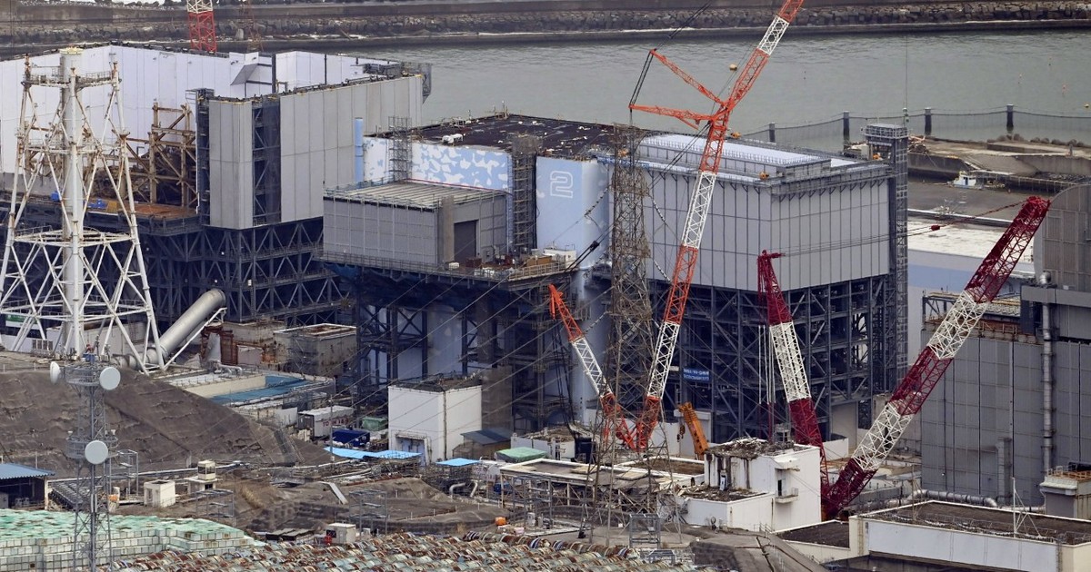 Centrala Nucleară Fukushima Daiichi este o centrală dezafectată, avariată în urma cutremurului cu magnitudinea de 9,1 și a tsunamiului din 11 martie 2011