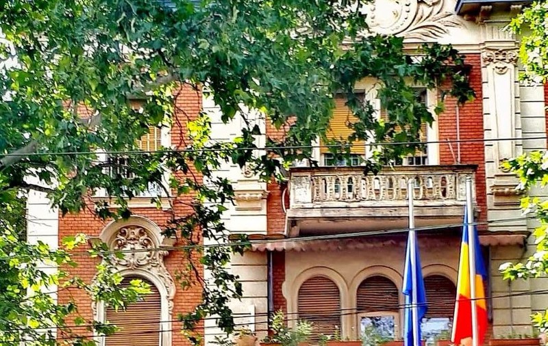 Protest cu ameninţări în faţa Ambasadei României la Budapesta după condamnarea extremiştilor care voiau să detoneze o bombă de 1 Decembrie