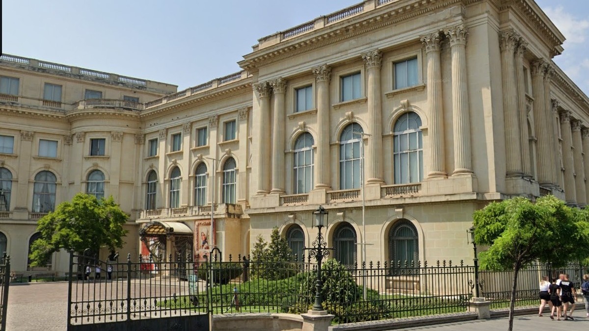 Muzeul de Artă al României este găzduit în fostul Palat Regal din Calea Victoriei. Foto: Google Maps