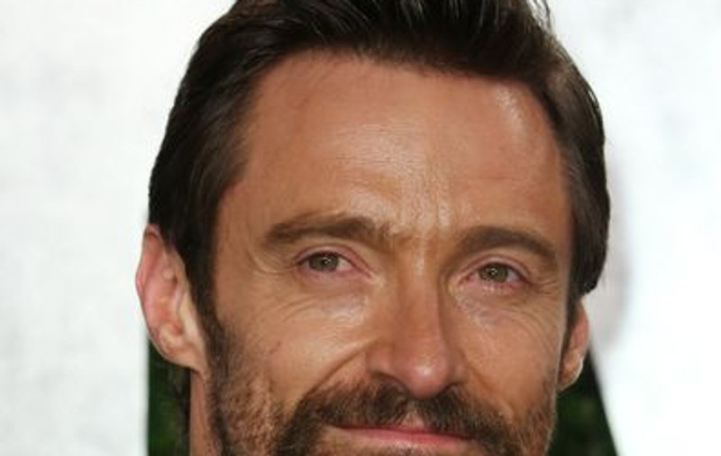 Hugh Jackman, ameninţat cu un aparat de ras electric