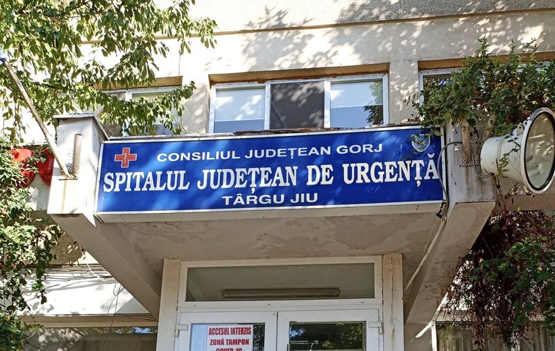 Angajatul Spitalului Judeţean din Târgu Jiu care a furat mâncarea pacienților a fost demis. Voia să ducă alimentele la un eveniment în familie