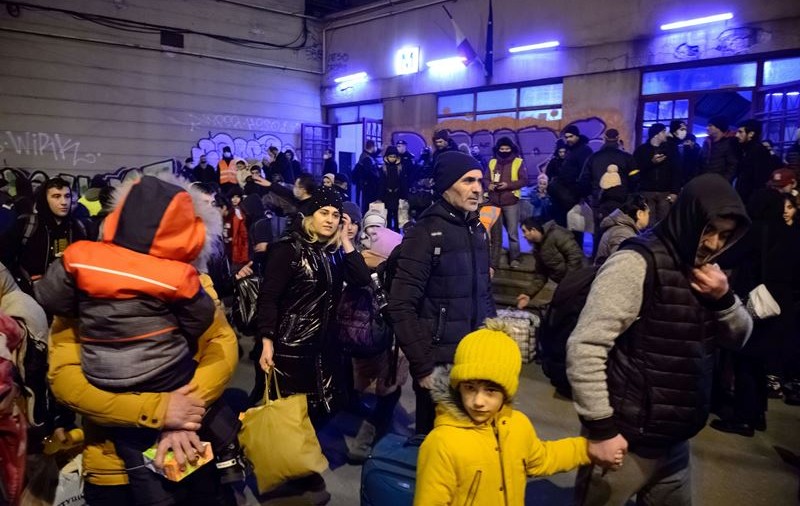 Un centru medical suspendă gratuitatea oferită cetăţenilor ucraineni: Majoritatea celor care au apelat la noi „au făcut-o din mașini de lux"