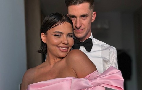 Andreea Popescu și Rareș Cojoc au divorțat oficial la notar. Decizia luată în privința celor trei copii